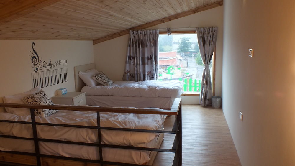 Ding Ding Homestay Jinhu Exteriör bild