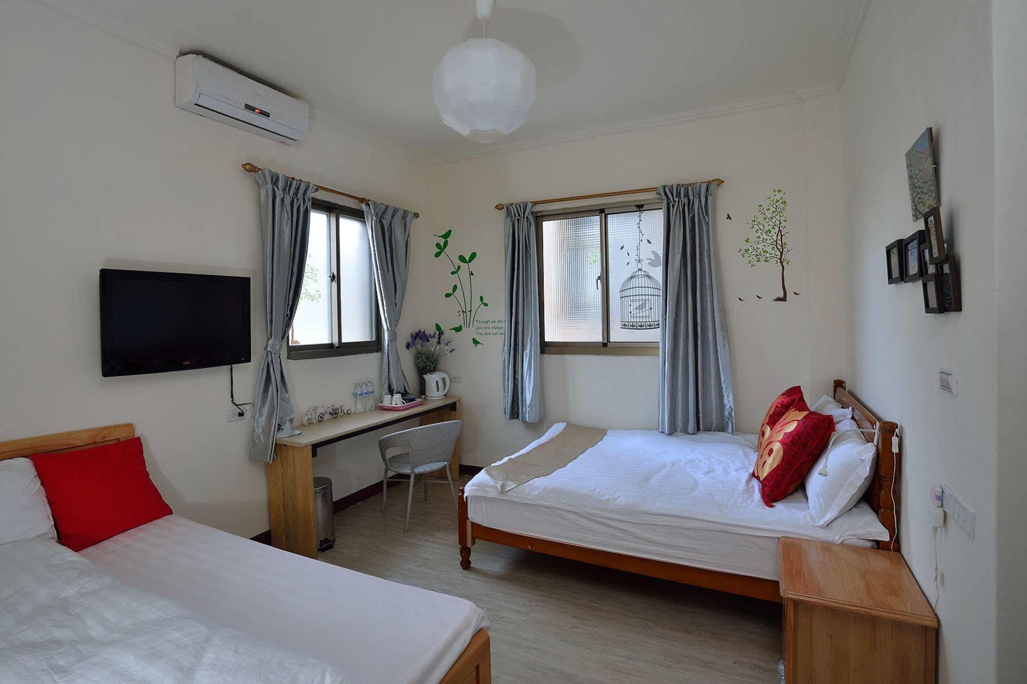Ding Ding Homestay Jinhu Exteriör bild